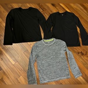 Joe Fresh Youth XL (14) slim fit thermal base layer tops. Fit more like a 10/12.